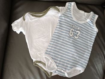 Lot 2 Body manches courtes et sans manches