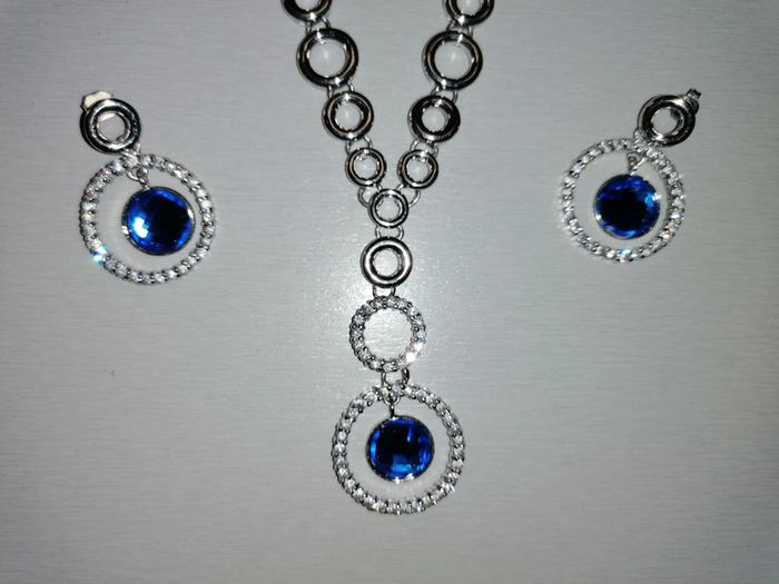 Parrure neuve, collier et ses boucles - photo numéro 4