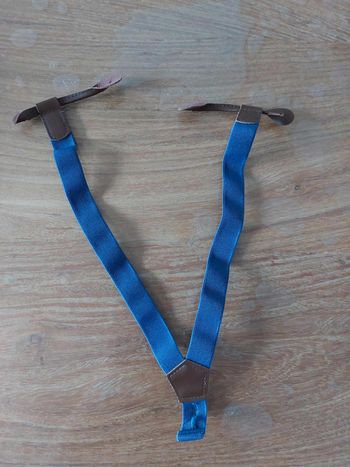 bretelle bleu