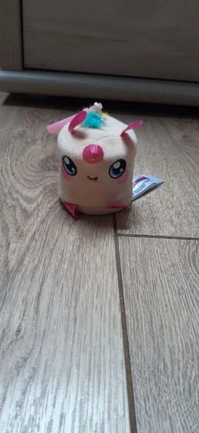 Porte-clés peluche squeezamals "licorne" en très bon état - photo numéro 2