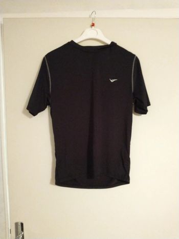 T-shirt de sport taille s En polyester