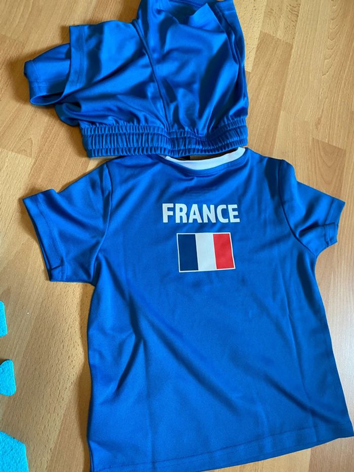 Ensemble France Crivit Taille 110/116 - photo numéro 2