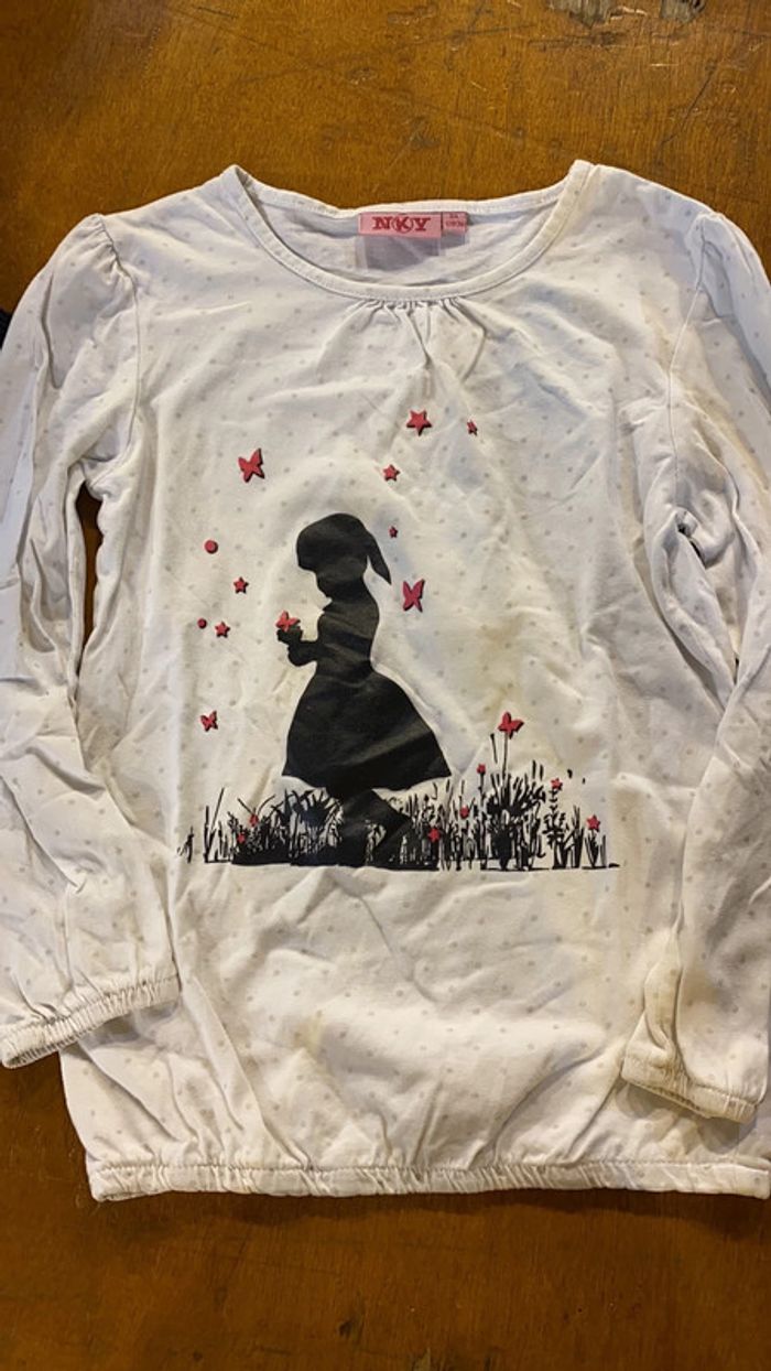 Lot 8 hauts - 8 ans - photo numéro 5