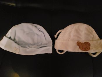 Lot bonnets bébé