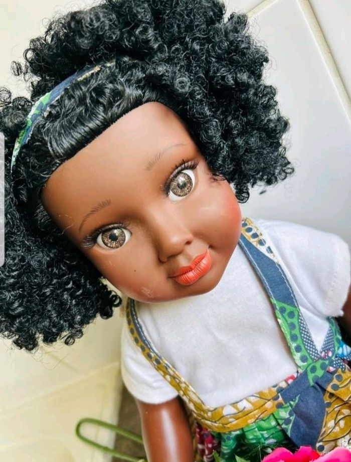 Poupee nairmadolls - photo numéro 4