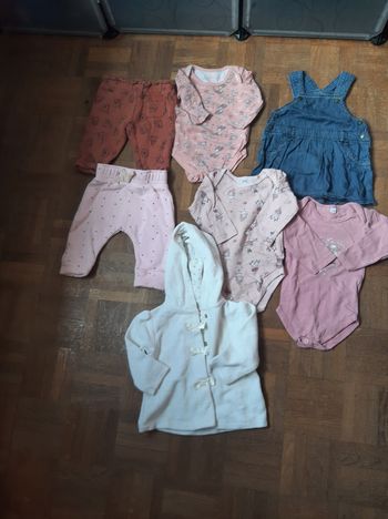 Lots de vêtements  3 mois
