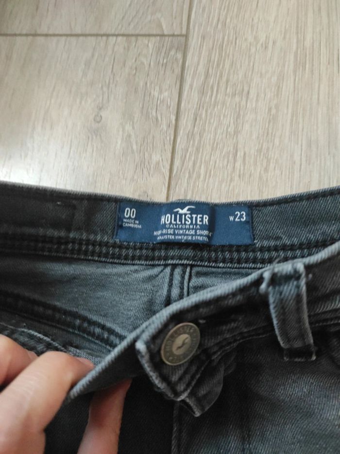 Short jean Hollister taille 33 - photo numéro 2