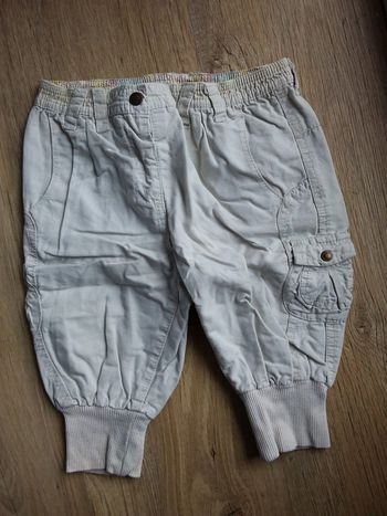 Pantalon beige resséré en bas 12 mois