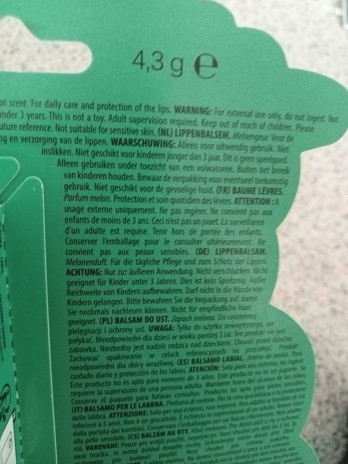 Baume a lèvre stitch - photo numéro 4