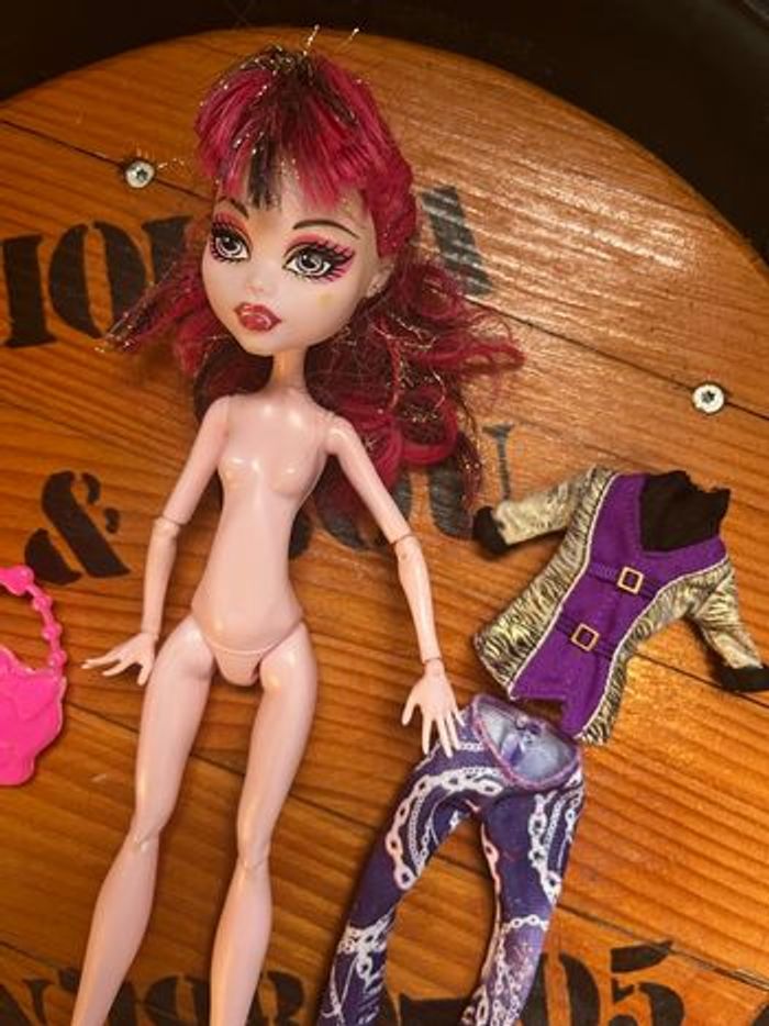 Draculaura Monster high - photo numéro 2