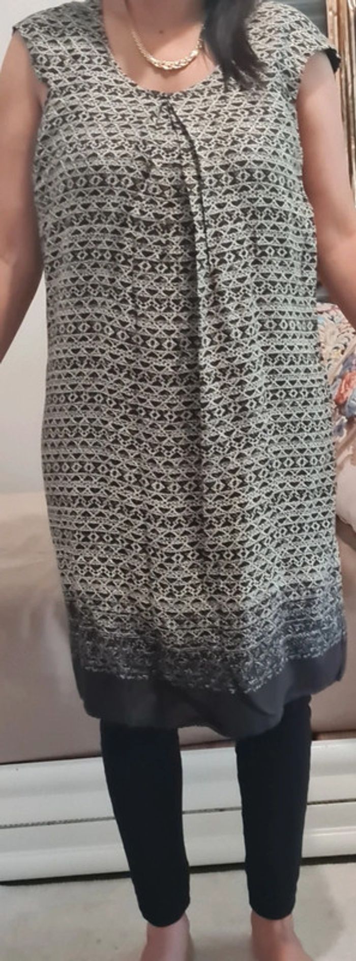 Robe ete kokai taille 40 peu porte - photo numéro 2