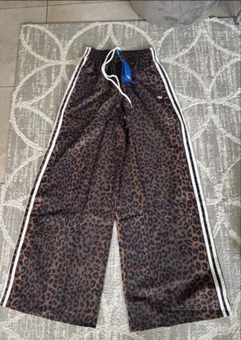 Pantalon léopard Adidas 