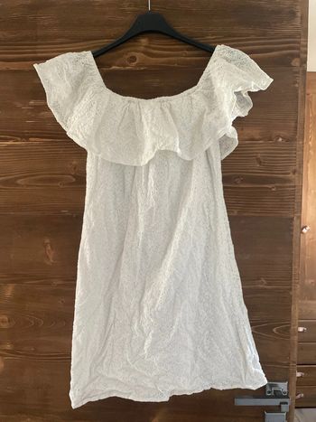 Robe blanche broderie anglaise