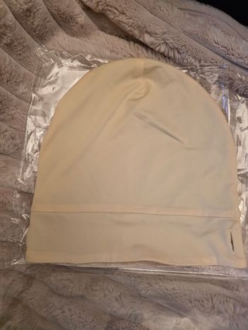 Bonnet sous voile crème soie de murier