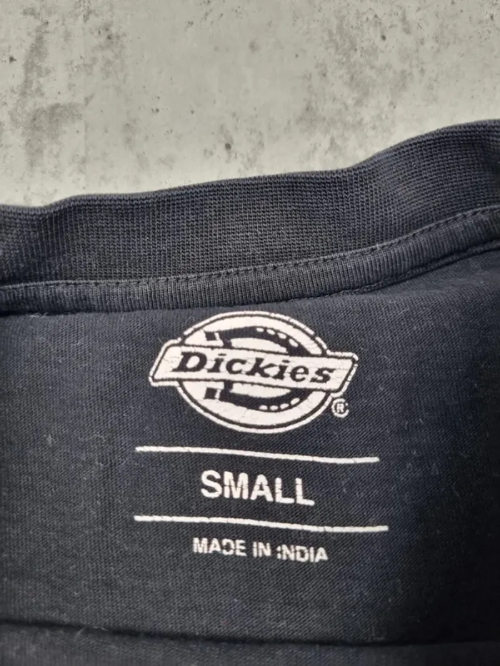 T-shirt Dickies noir – Taille S Hommes (mesures en photos) - photo numéro 5