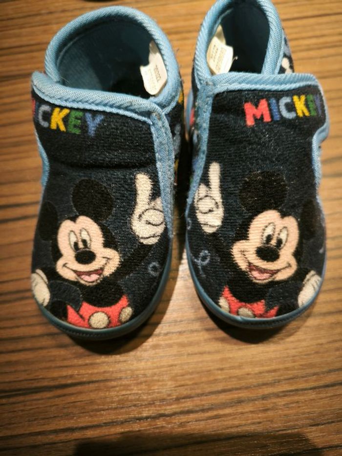 chaussons disney T21