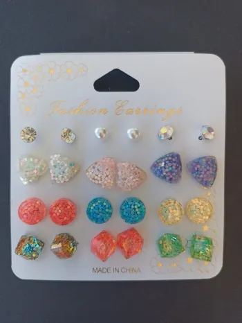 Lot de 12 paires de boucles d'oreilles