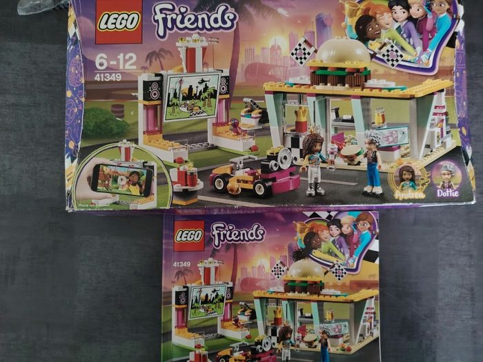 Gros Lot lego friends thème karting