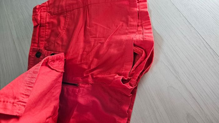 Jupe short neuvejuste lavée 8 ans - photo numéro 2