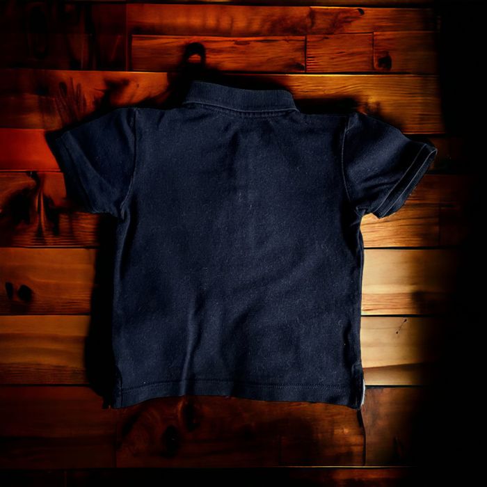 Polo marine Bout'Chou 9 mois TBE (2€) - photo numéro 2