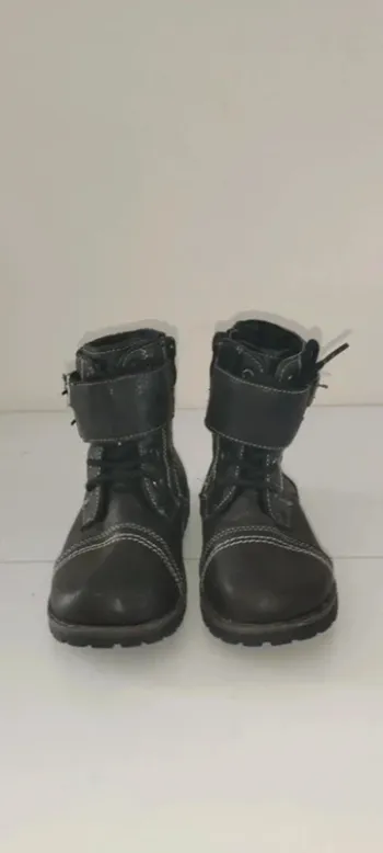 Bottines noires fourrées marque Gémo, taille 23, bon état