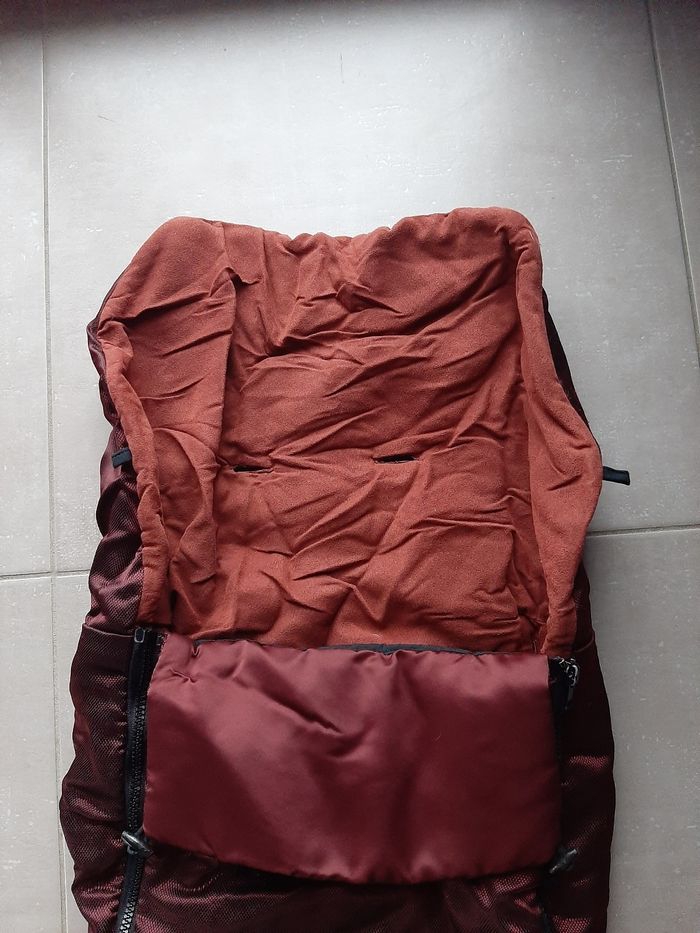 Chancelière comme neuve imperméable et chaude. - photo numéro 3