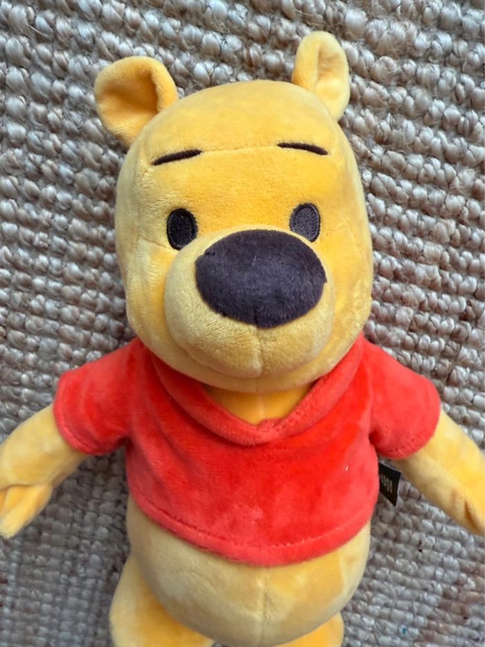 Winnie l’ourson marche et parle 30cm - photo numéro 2