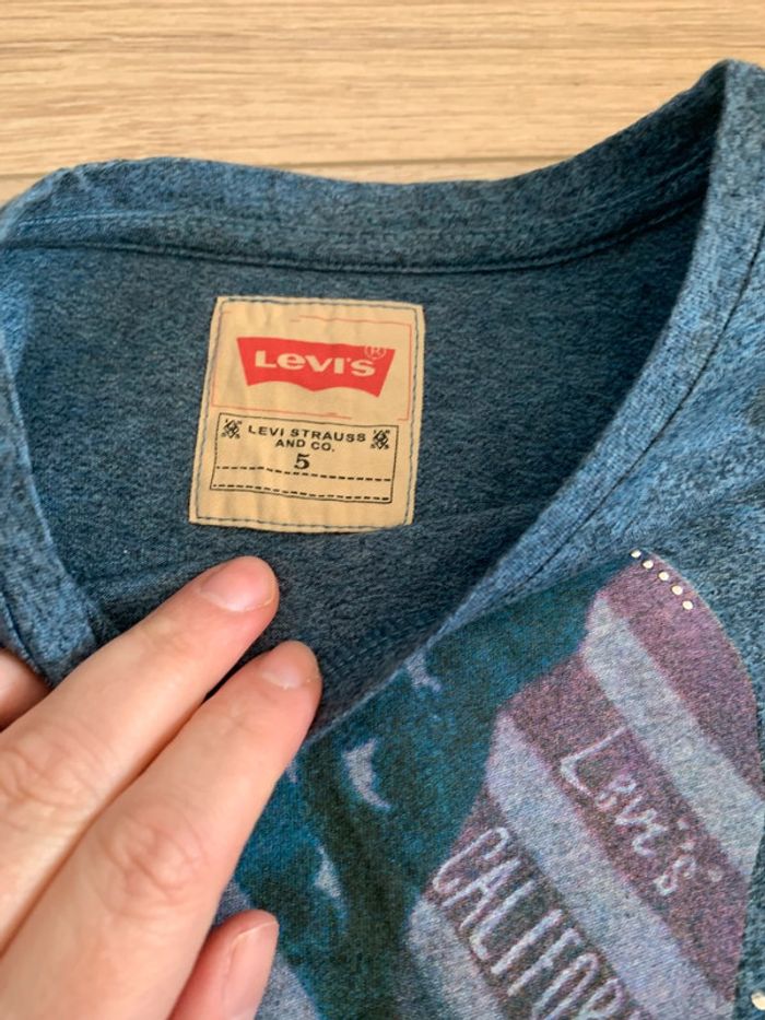 Haut Levi ´s - photo numéro 4