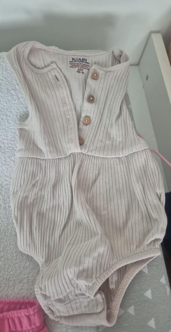 Vetement 9 et 12 mois fille - photo numéro 2