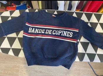 Pull bleu marine