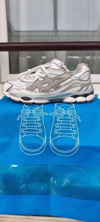 Asics Nyc Gel pointure 42 (🦶 26,5 cm)