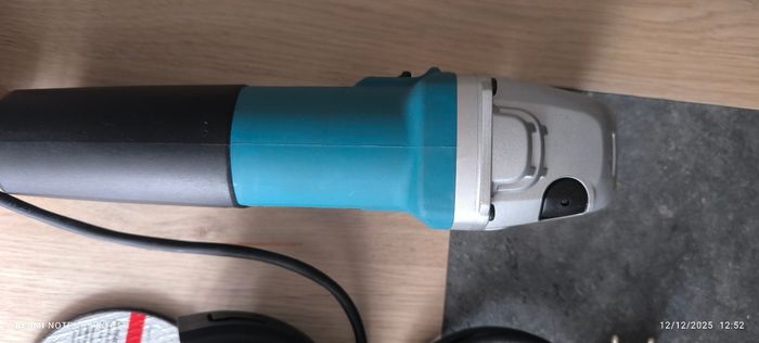 Meuleuse Makita - photo numéro 2