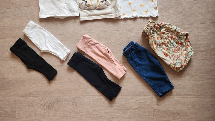 Grand lot de vêtements fille – Taille 3 mois (28 pieces) - photo numéro 4