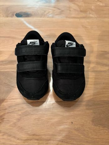 Baskets Nike 22