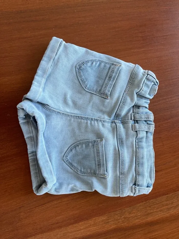 Lot de 2 shorts Tape à l’Oeil très bon état taille 2 ans - photo numéro 6
