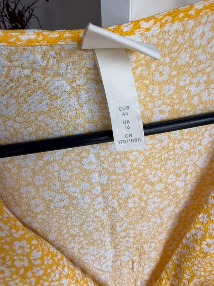 Robe H&M jaune fleurie - photo numéro 4