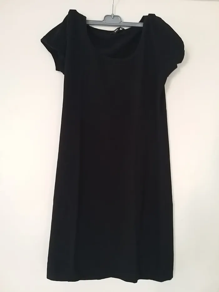 Robe noire moulante en M