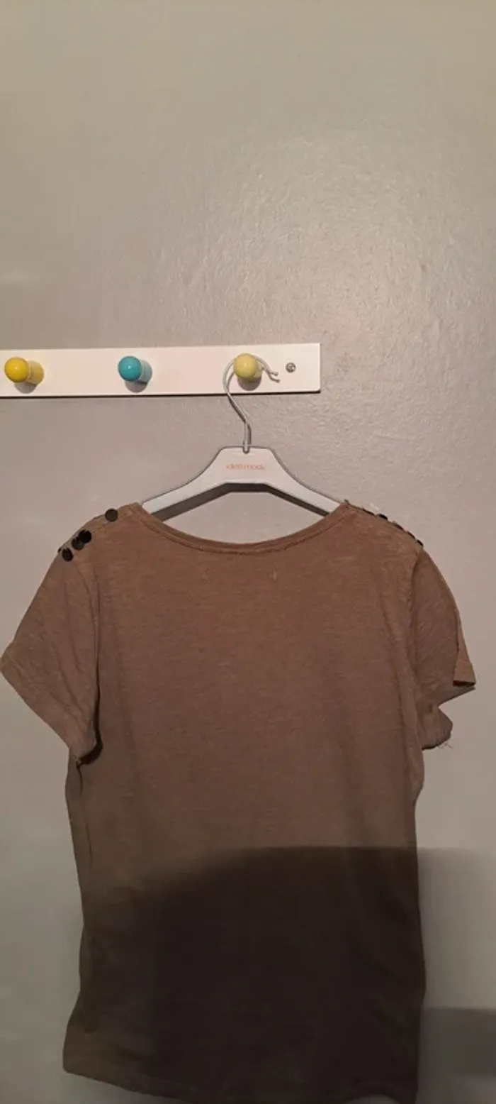 T Shirt marron/kaki - Marque Via 28 - Taille 40 - Bon état. - photo numéro 9