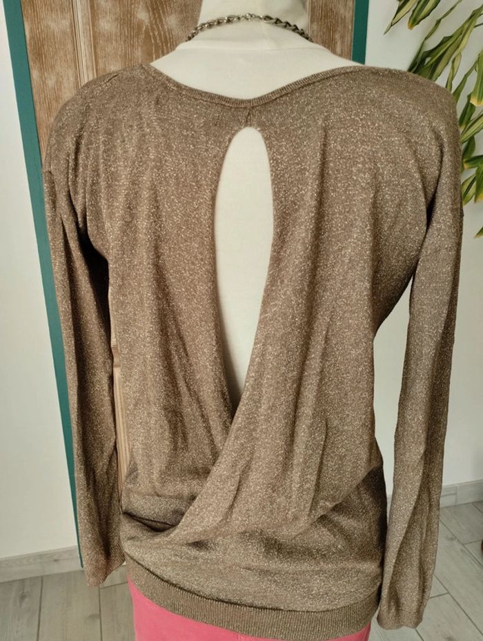 Pull doré dos ouvert 💛 - photo numéro 5