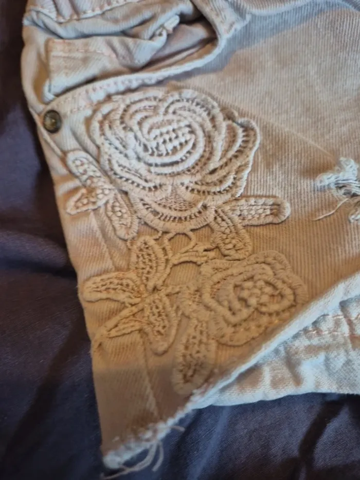 Short en jean Zara 6ans - photo numéro 2
