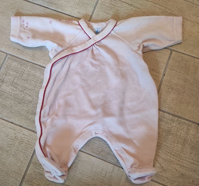 Lot pyjamas et combinaison 1 mois - photo numéro 10