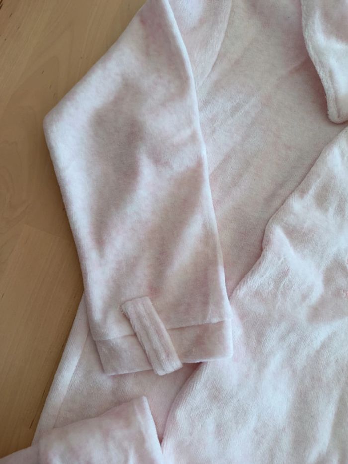 Pyjama une pièce avec pieds 24 mois - photo numéro 2