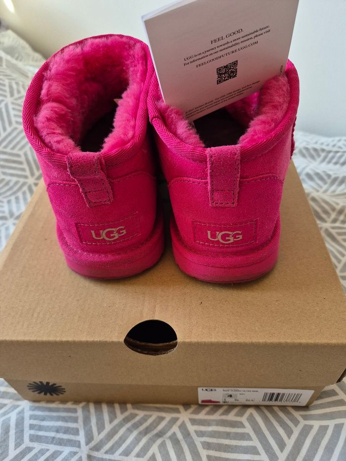 UGG mini fuschia - photo numéro 8