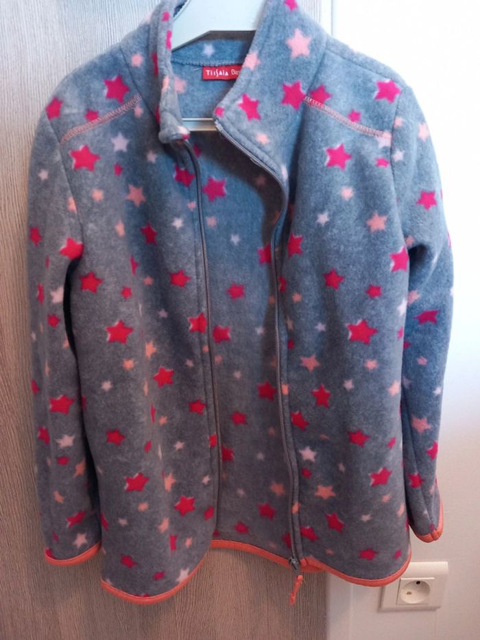 Gilet polaire à étoiles 8ans - photo numéro 2