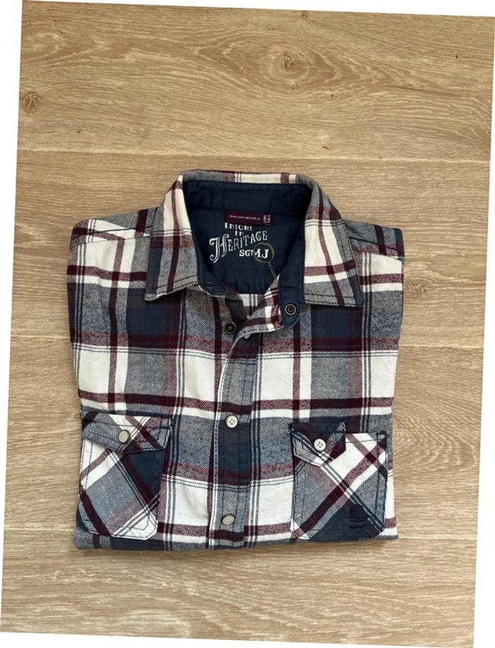 Chemise à carreaux sergent major 12 ans en très bon état