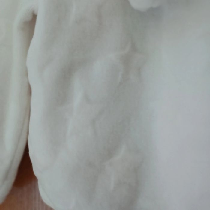 Veste très douce à capuche blanche 6 ans La Halle. - photo numéro 6