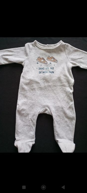 Pyjama 
3 mois