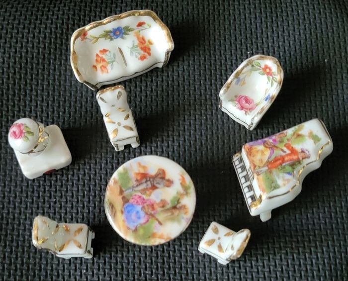 Lot de fèves vintage en verre + porcelaine en Lot ou à l'unité
Remise en main propre possible a Rueil-Malmaison (place besche) - photo numéro 6