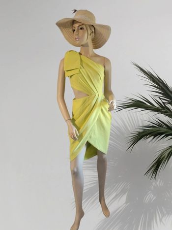 Robe croisée mi-longue taille 36