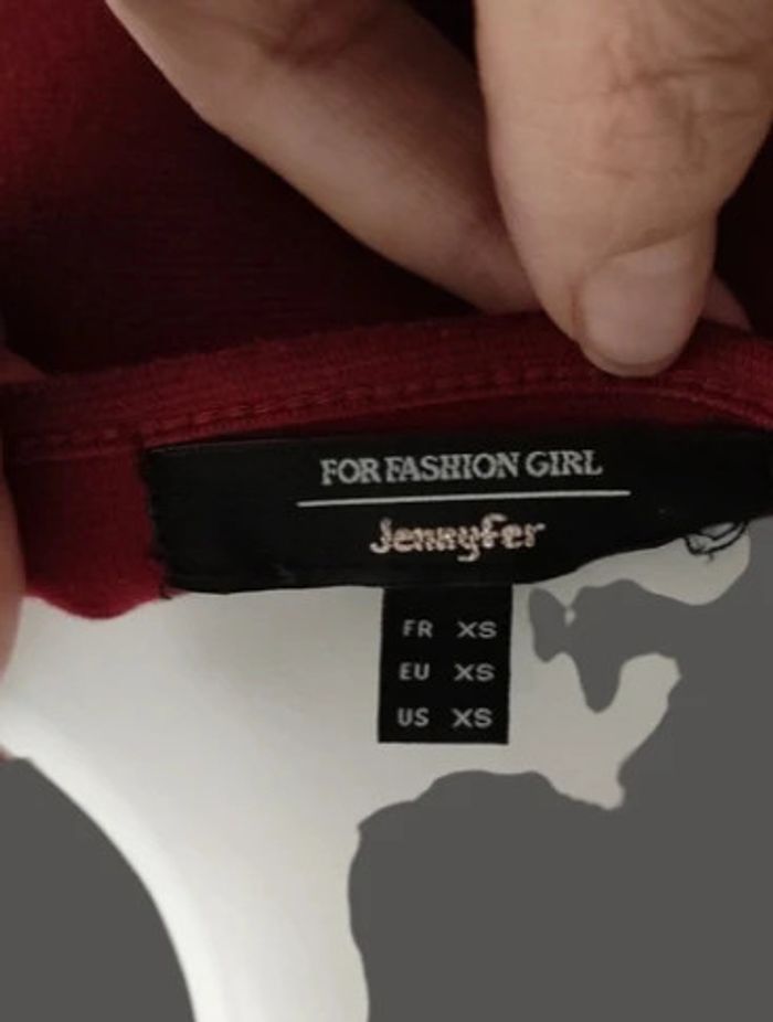 Robe bordeaux - photo numéro 6